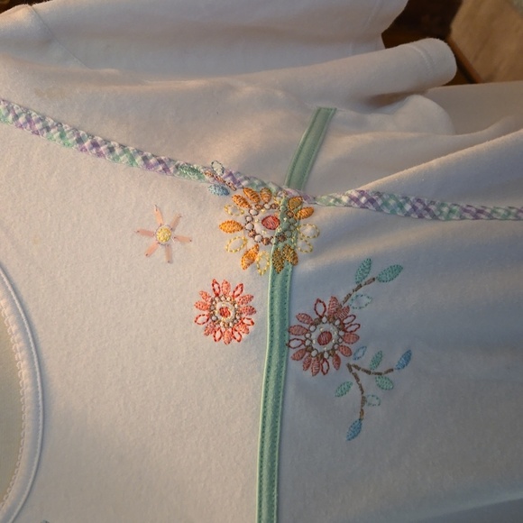 VTG Alfred Dunner Womens Top with Embroidered Floral Design size 2X - Picture 4 of 10